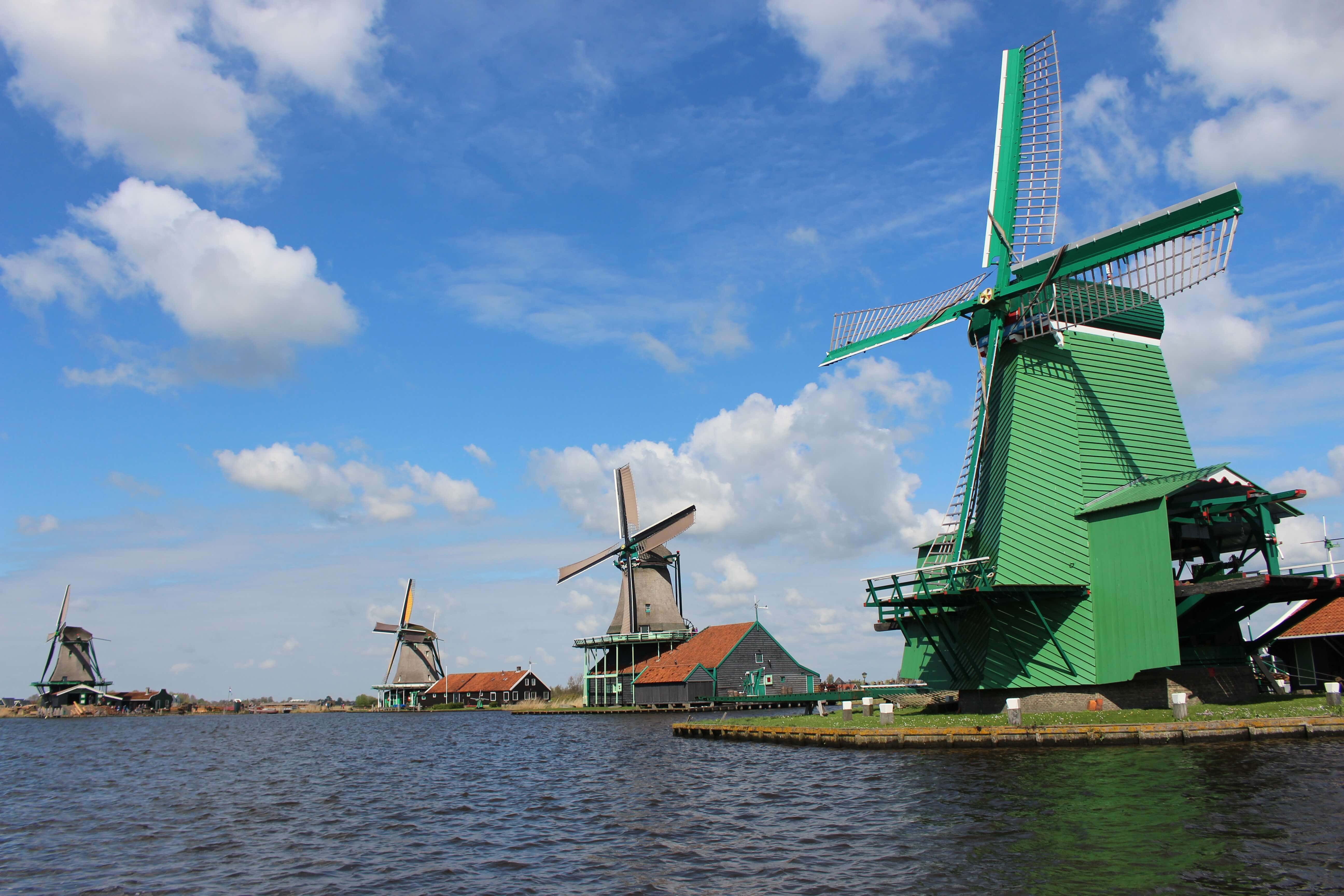 荷蘭風車村 桑斯安斯 Zaanse Schans 與小孩堤防不同之處