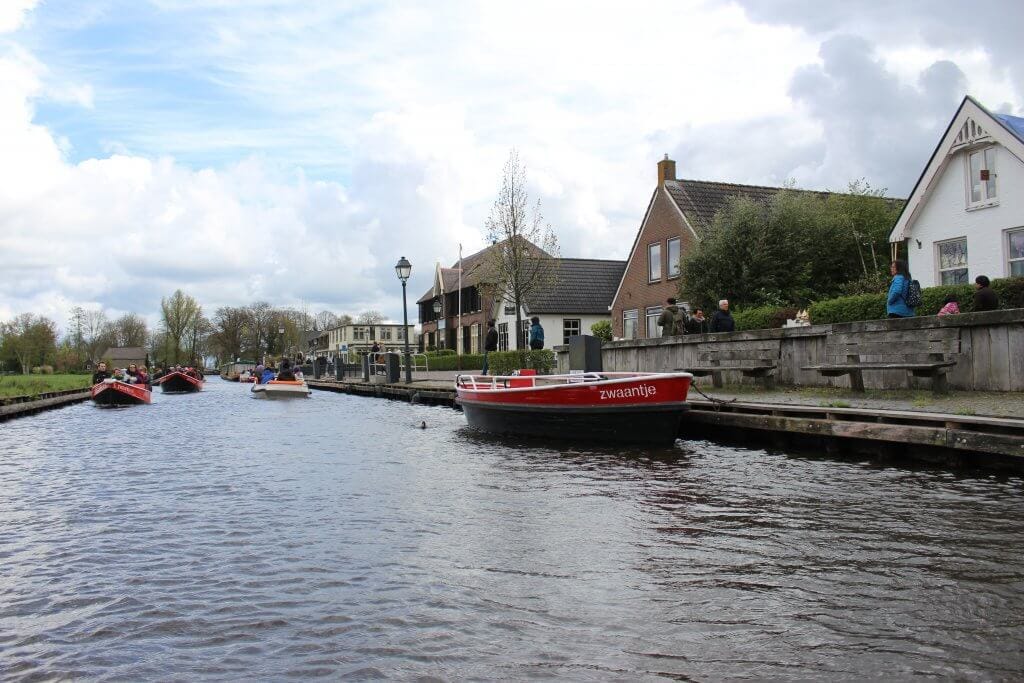 荷蘭羊角村 Giethoorn 河道景色