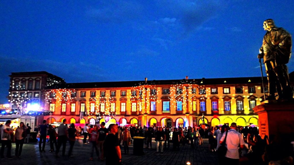 Black Castle Festival, Mannheim 德國曼海姆大學舉辦城堡節 - Sandy Lin