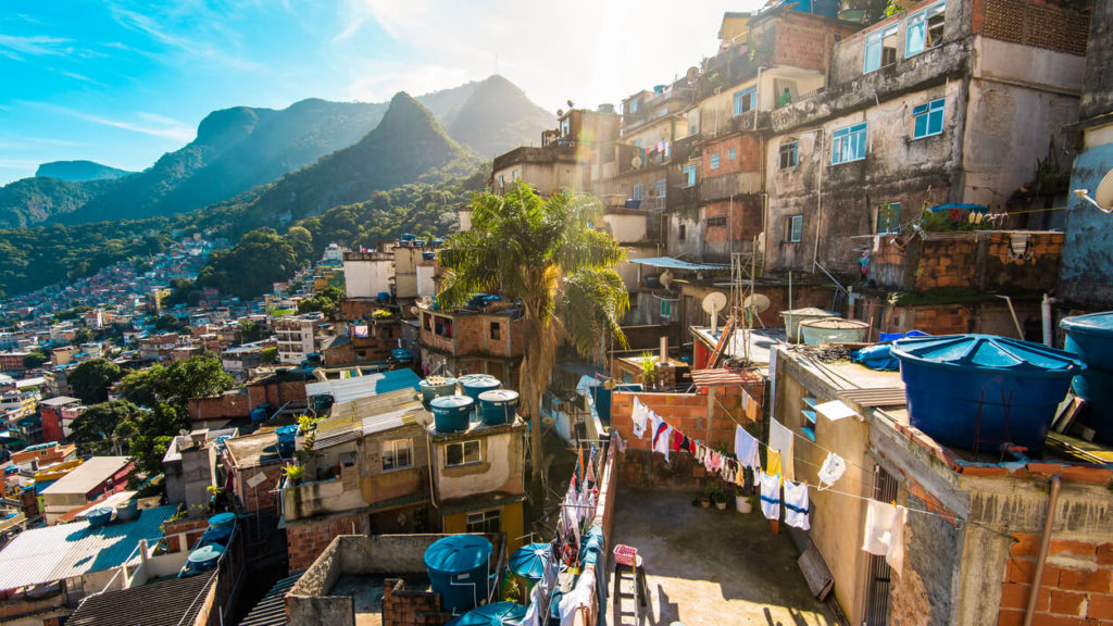 里約熱內盧天主教大學 留學生的日常生活 - 最大的貧民窟 —— Rocinha