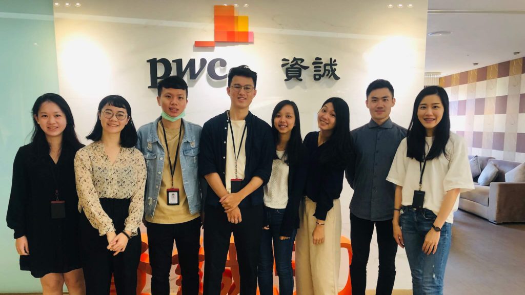 PwC 職涯 事務所入職，累積 Pre-MBA 工作經驗