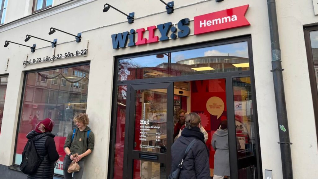 Willys 是如同量販店那樣的大超市； Willys Hemma 則是像全聯