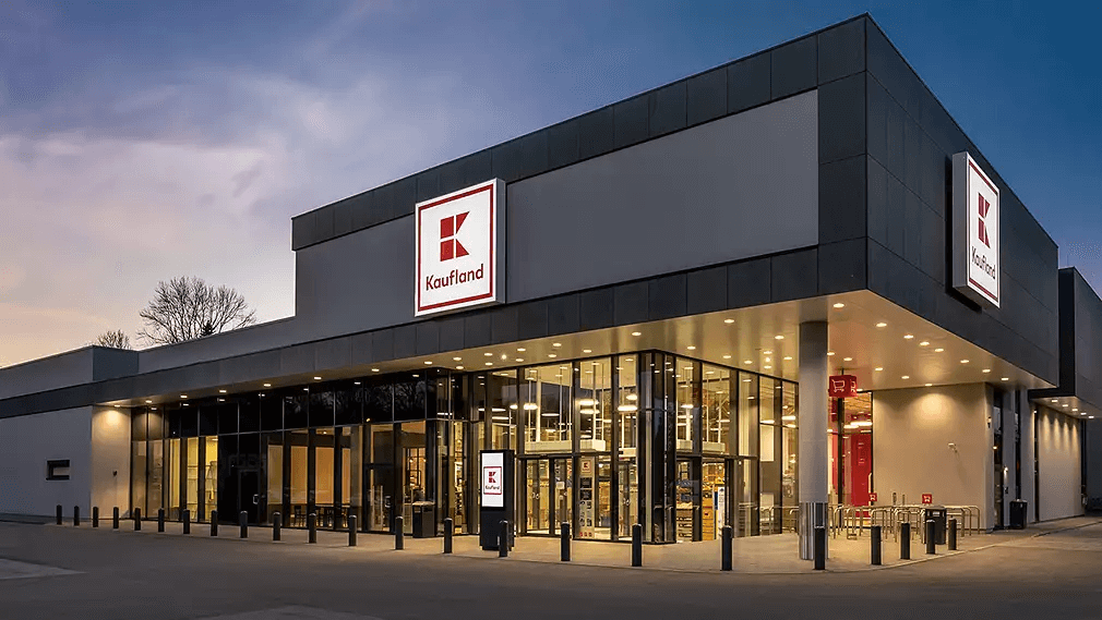 Kaufland 自 1984 年創立第一間，至今在德國已經開立多達 700 間的分店，曾是西德最主要的超市，目前隸屬於 Schwarz Gruppe 集團旗下。