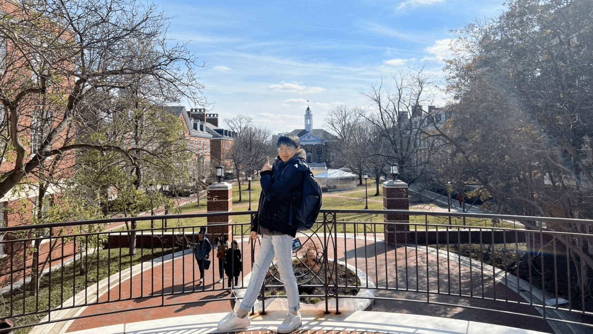 Pursuing a Dual Degree in the US NSYSU & Temple University An English Major's Cross-Disciplinary Experience