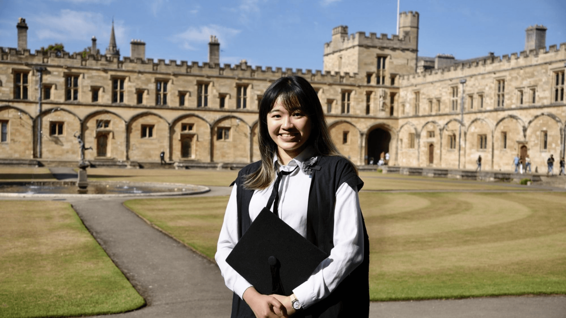 Applying to Oxford with a Low GPA Competing Globally with a Humanities Background & Post-Grad Career Tips